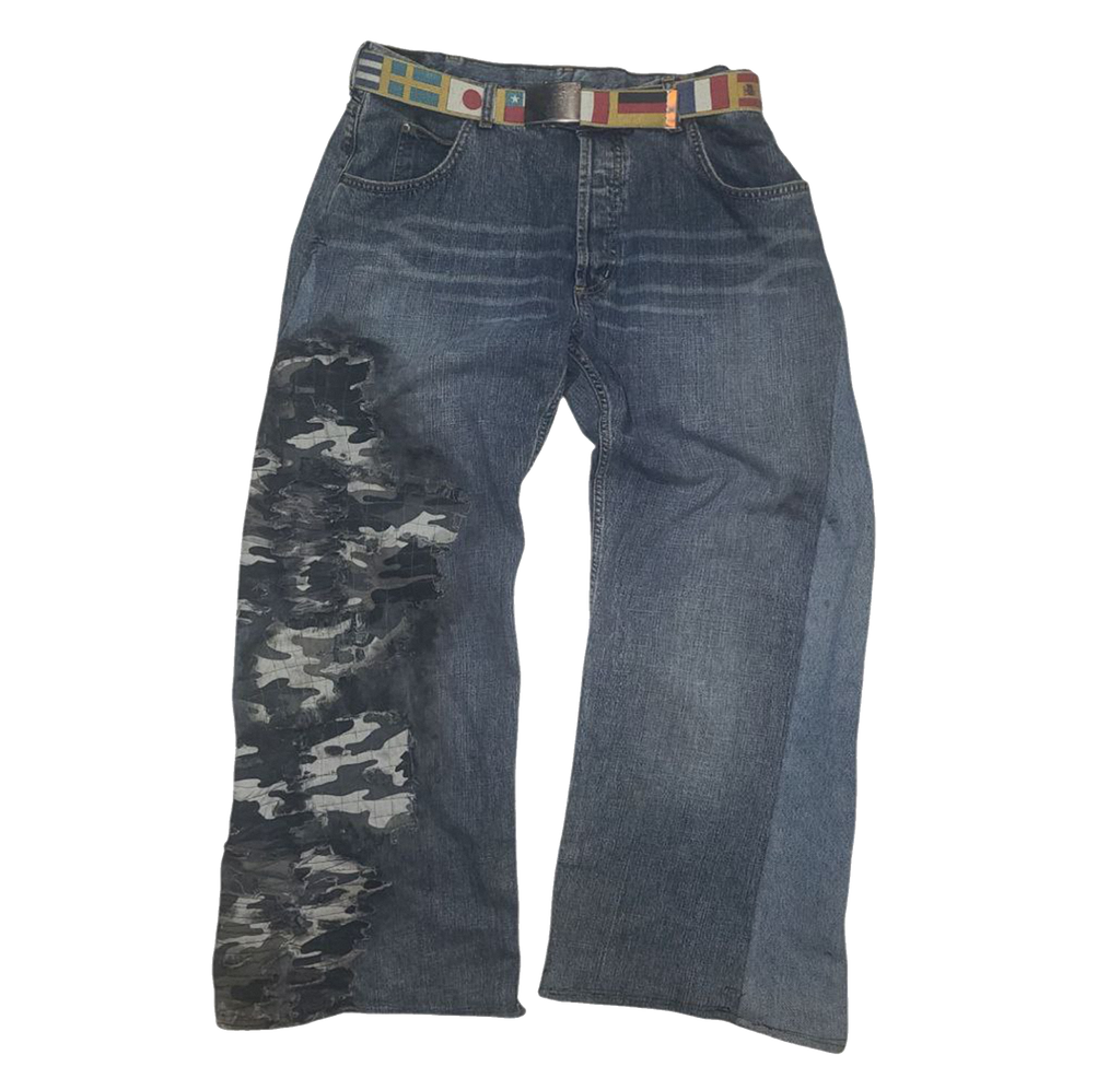 BURNOUT JEANS